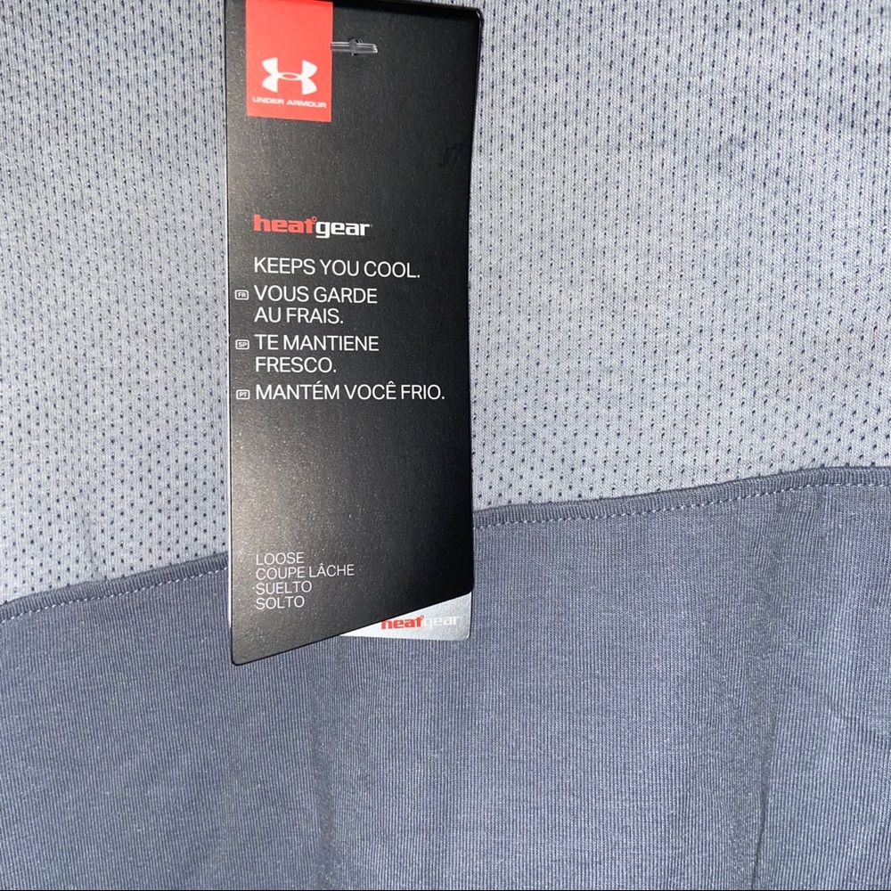 UNDER ARMOUR Men Heat Gear Loose Fit T-Shirt SZ Lg in Gray. New With Tags